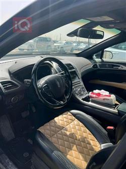 لینکۆڵن MKZ